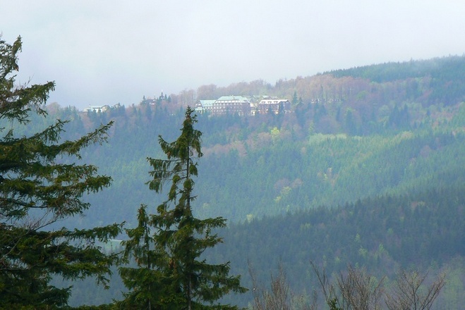 oblas Pustovn a nov hotel