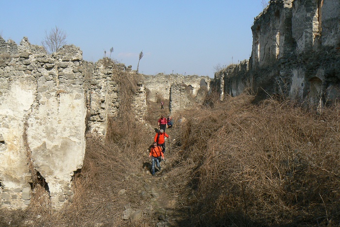 25.3.2012 hrad �abra� a kl�tor Bzov�k