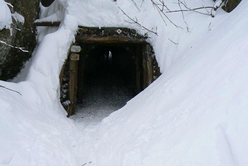 Tunel zima 2012, tajovská strana.
