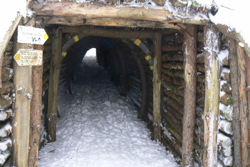 Tunel zima 2012, tajovská strana, smerovky