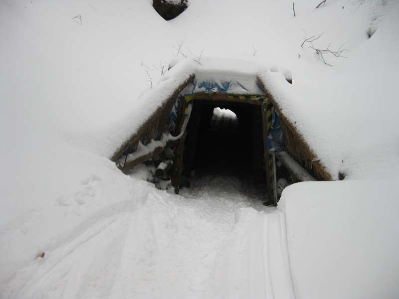 Tunel_zima 2012, kremnická strana