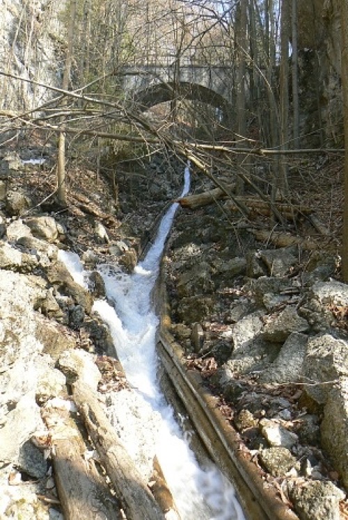 27.4.2013 Rakytovo – vodný žľab – foto 9