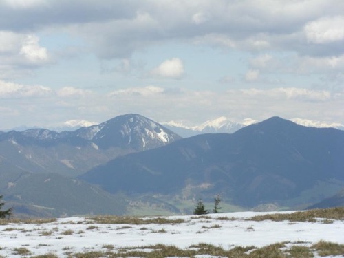 Ukázal sa aj Salatín a Západné Tatry v pozadí.