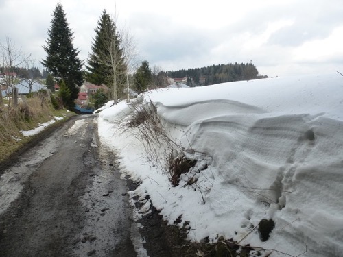 Snehové záveje nezvyčajne na konci apríla