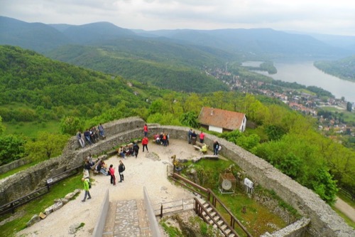 Výhľad z Vyšehradu na Pilišské vrchy a Dunaj