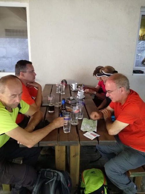 Posedenie na konci túry v Strelníkoch