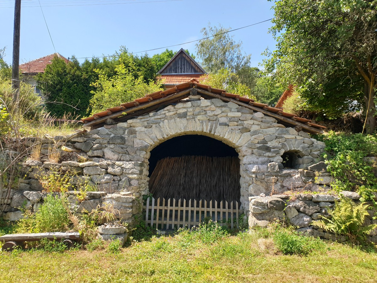 Beluj
